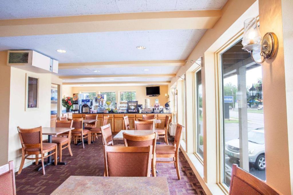 Travelodge By Wyndham South Burlington Luaran gambar